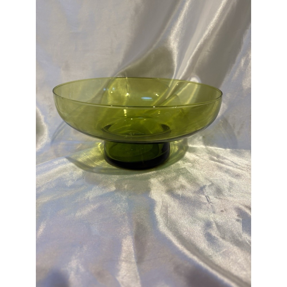 Vintage Avocado Green Bowl 7" Mid Century Art  MCM Boho